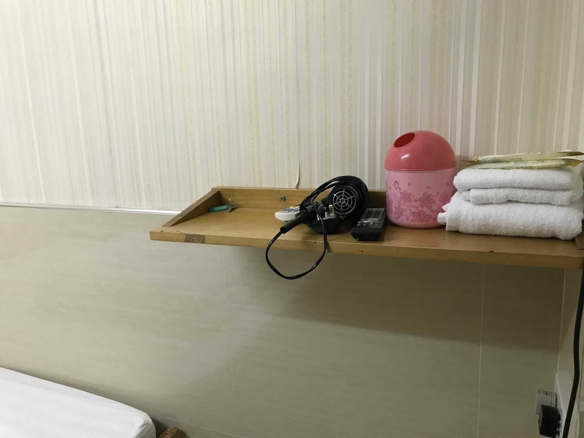 Lam Shan Hostel Hongkong Buitenkant foto