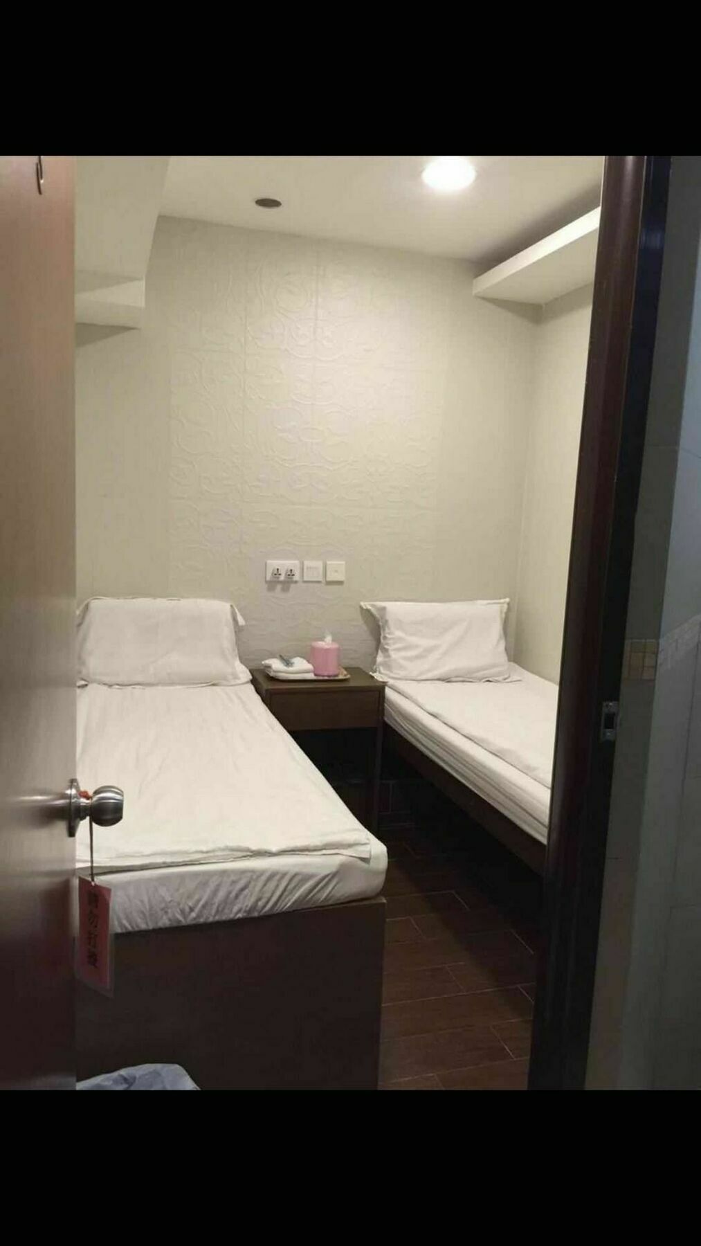 Lam Shan Hostel Hongkong Buitenkant foto